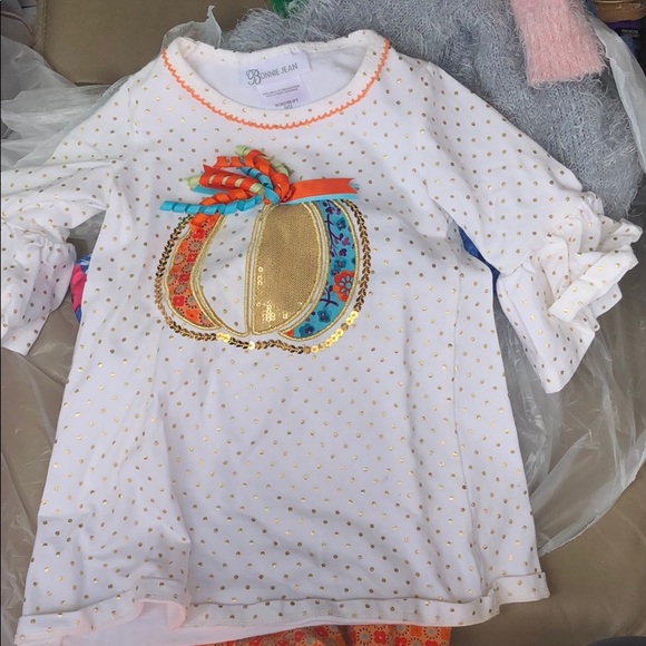 Set - Picture 2 of 3